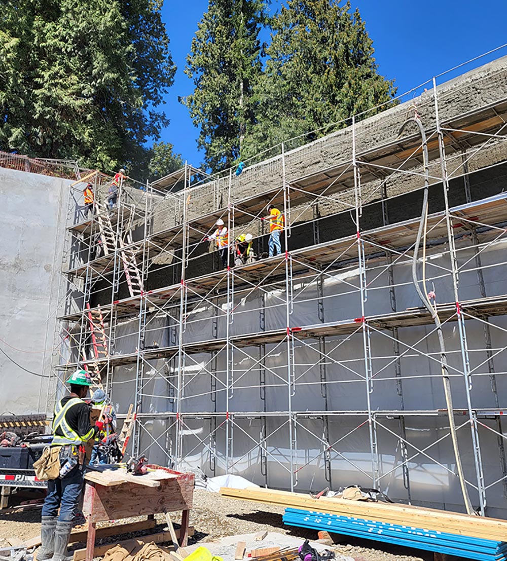 Panorama Ridge Industrial Development Retaining Wall